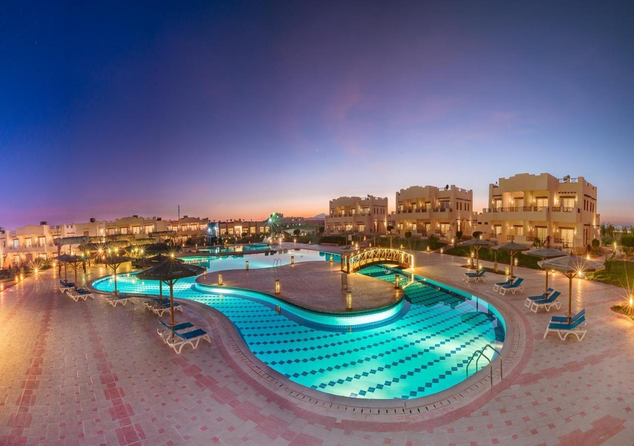 Laguna Beach Marsa Allam Hotel Marsa Alam Eksteriør billede